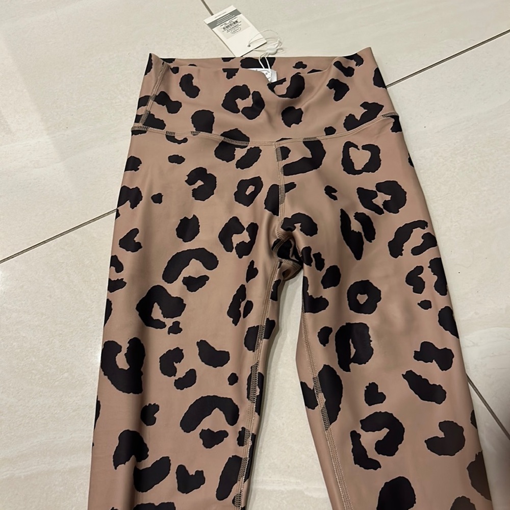 Mud pie tan leopard print leggings